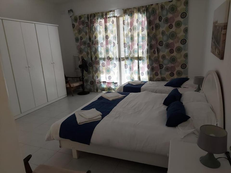 Spinola Bay Sea Front Apt 6 Saint Julian's Exterior photo